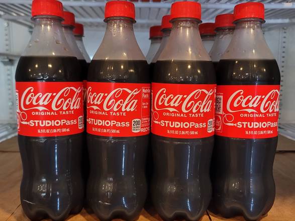 Coke (16.9oz)