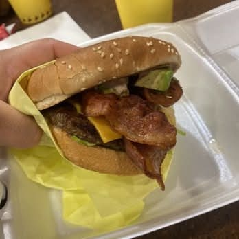 Bacon Avoe. Ch. Burger