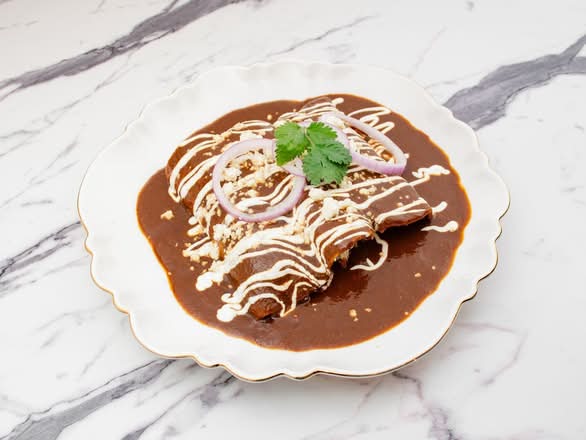 Mole pollo