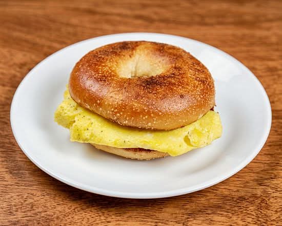 Bagel w/ Eggs🍳