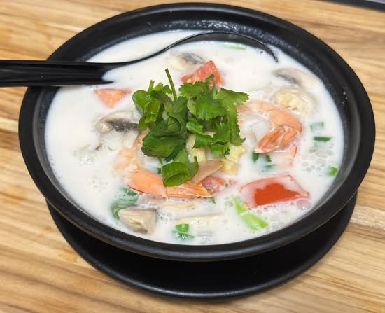 Tom Kha