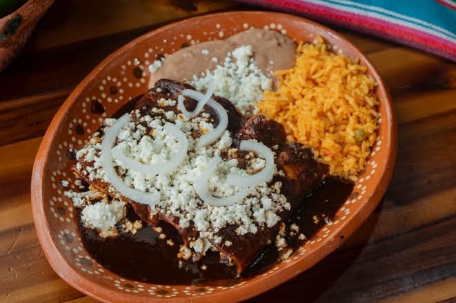 Enchiladas de Mole