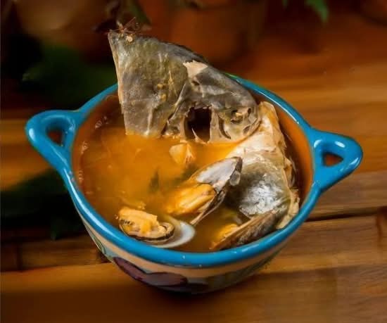 Caldo de Mariscos