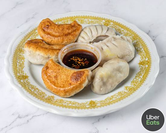 Seafood Dumplings (8 pcs)
