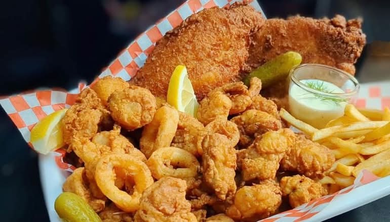Seafood Feast (Small)