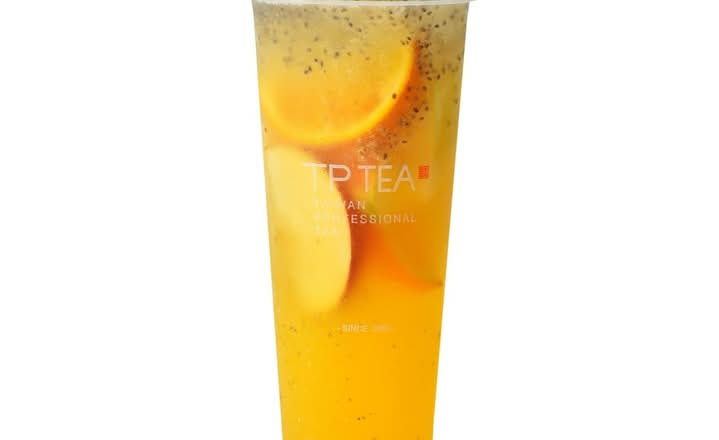 C7 . Fresh Fruit Tea W. Chia Seeds 4