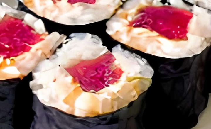 9. Tuna Roll