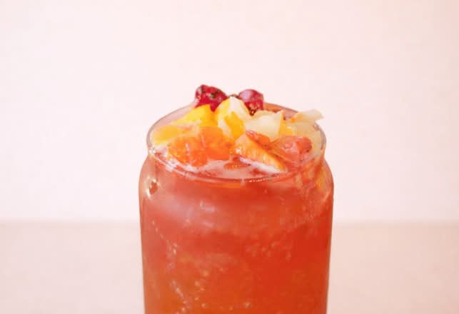 T6. Fresh Fruit Tea