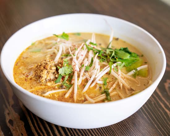 Coconut Curry Pho