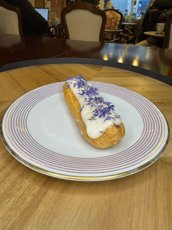 Vanilla Eclair