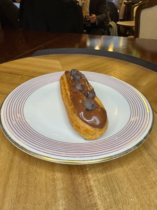 Chocolate Eclair