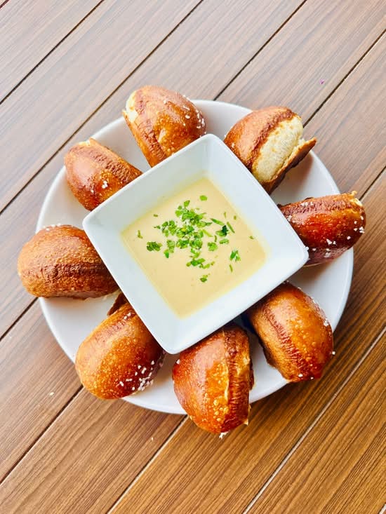 Pretzel Rolls