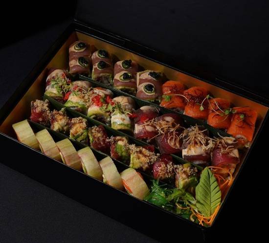 Signature Maki Platter