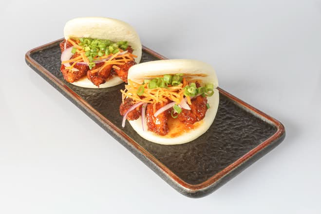 Crispy Chicken Bao