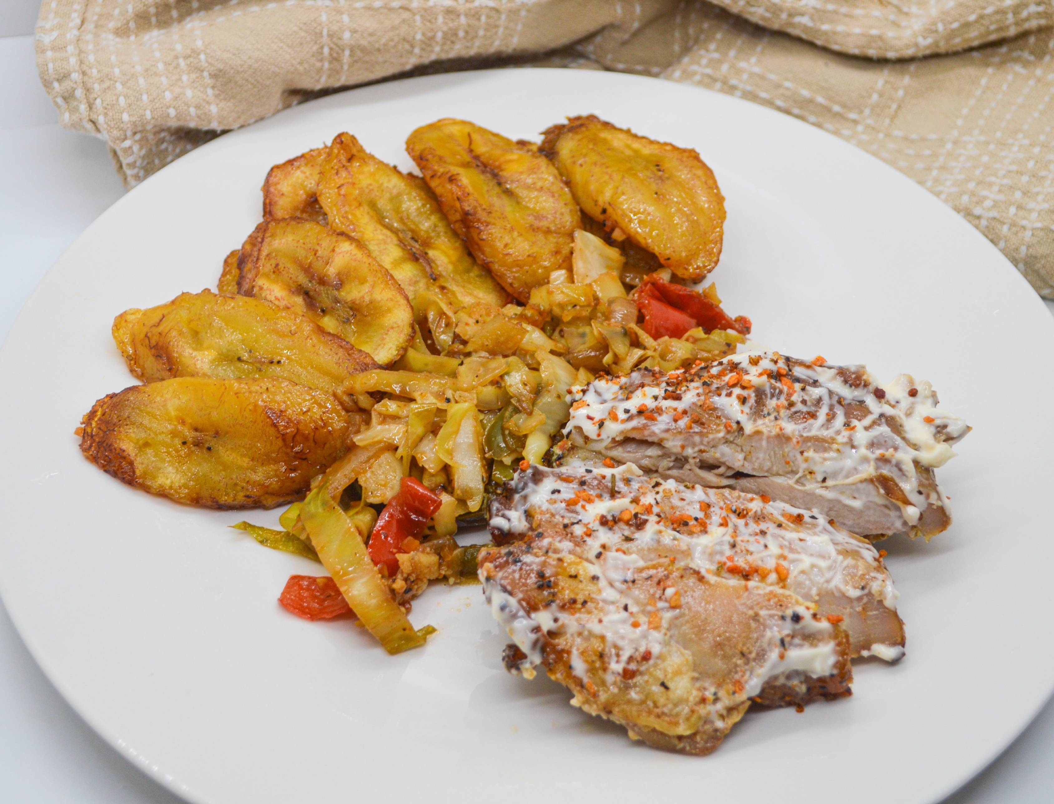 Poulet Mayo & Plantains