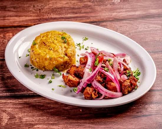 Carne Frita Encebollada