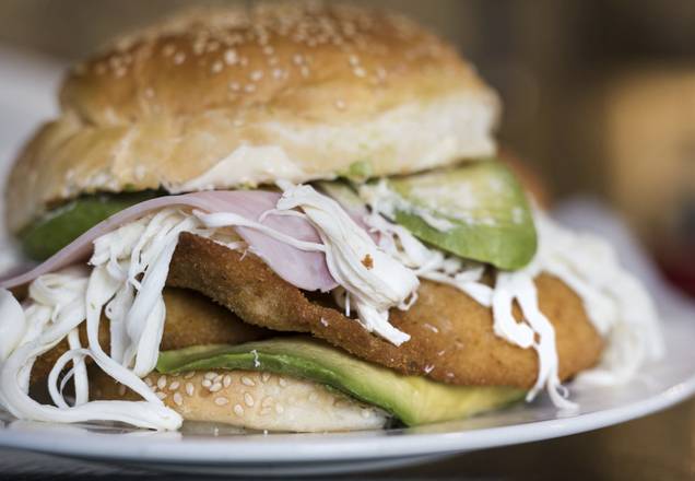 Milanesa De Pollo or Res