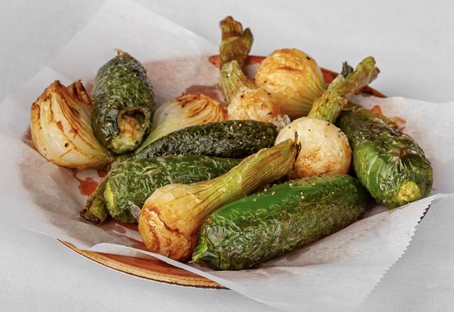 Chiles Y Cebollitas