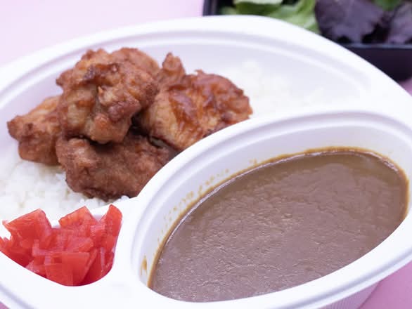 Karaage (Japanese fried chicken) Curry
