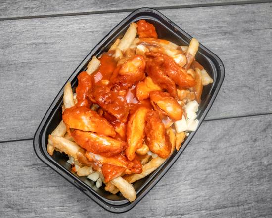 LG Buffalo Chicken Poutine