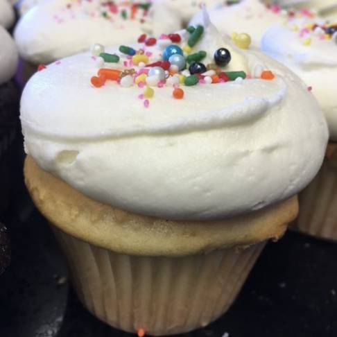 Basic Vanilla Cupcake