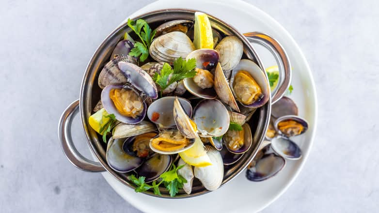 Full Manila Clams