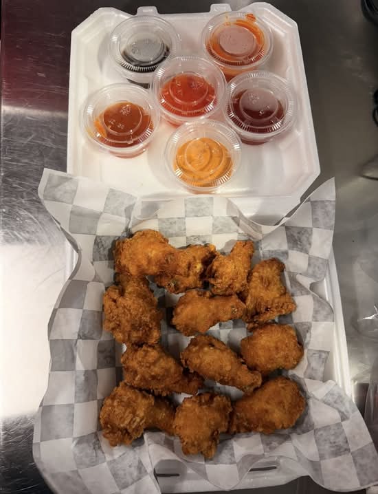 Habibi chicken wings 12 pcs