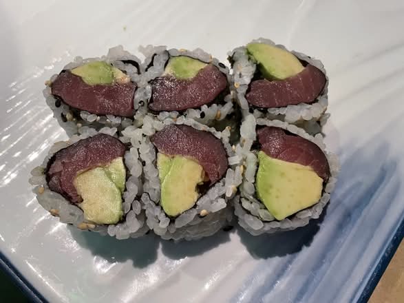 Tuna Avocado Roll