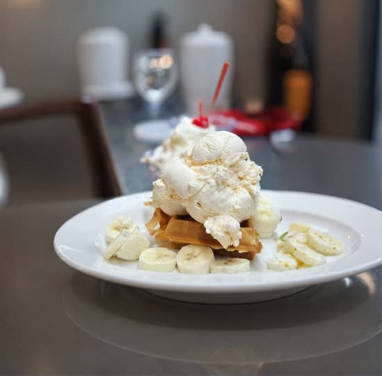 Mini Waffle Sundae