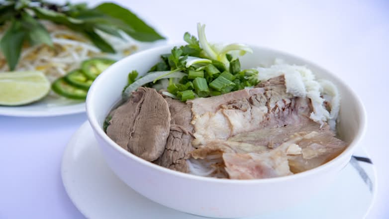 Pho1 Extra Large Combination Beef