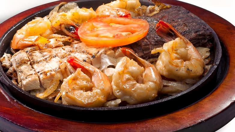 Camaron Y Fajitas