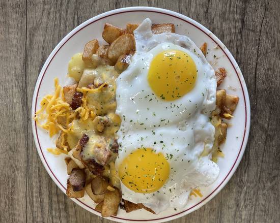 Breakfast Poutine