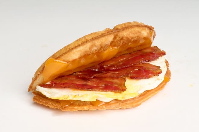 BACON, EGG & CHEDDAR