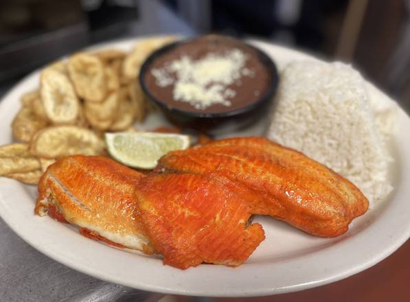 Grilled Tilapia (Filete de Pescado)