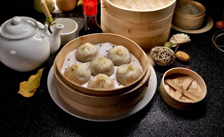 D2.Chicken Soup Dumpling(6)