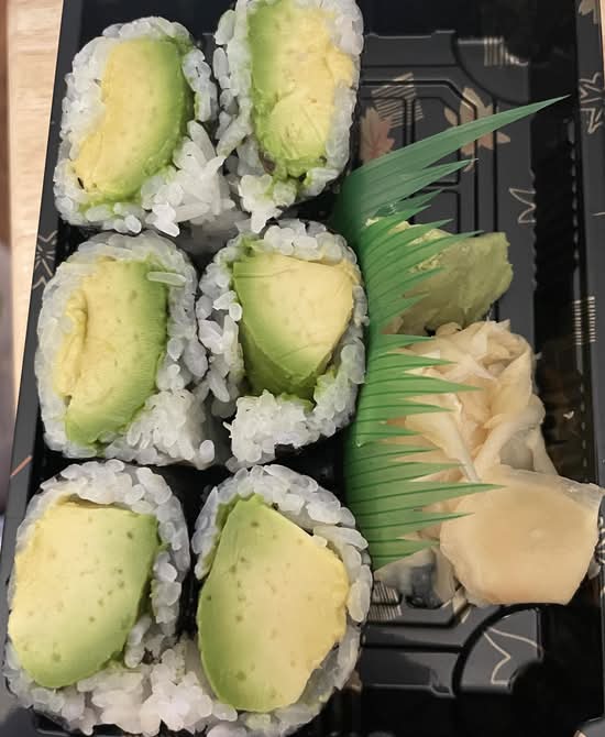 Avocado (6 pcs)