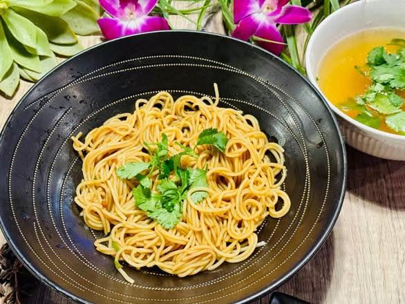 S8 : Plain Noodle