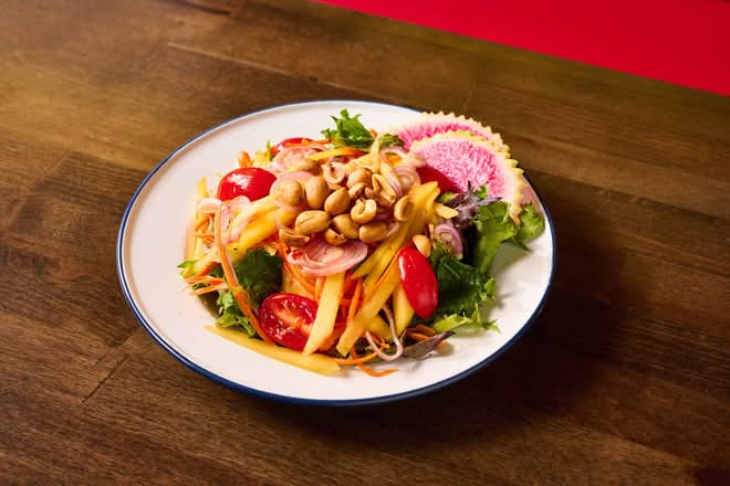 Spicy Mango Salad