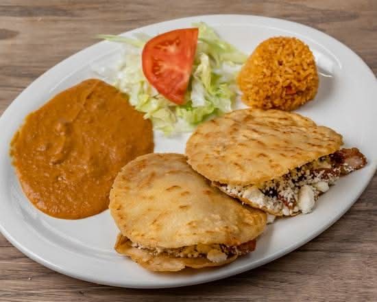 Gorditas Plate