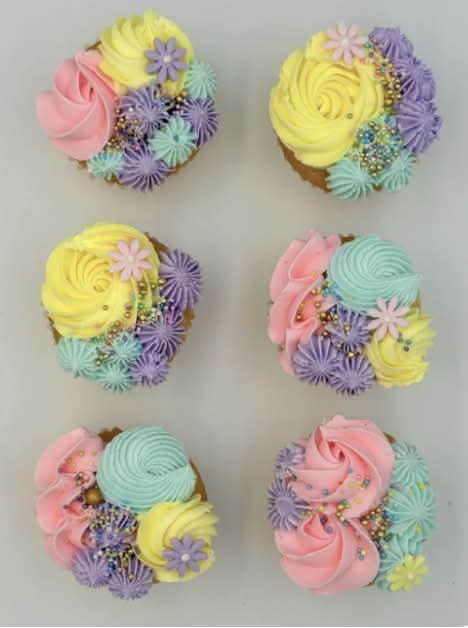 6 Easter Cupcakes