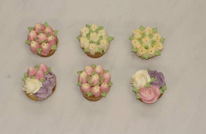 6 Pack Floral Cupcakes