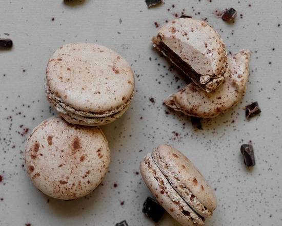 Chocolate Macaron