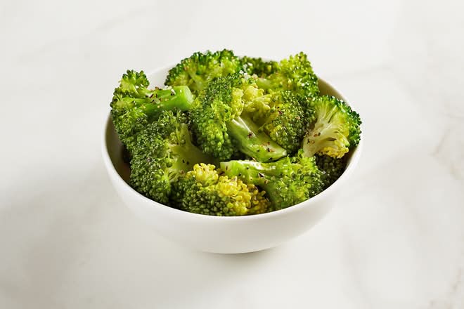 Large Steamed Broccoli (8oz)
