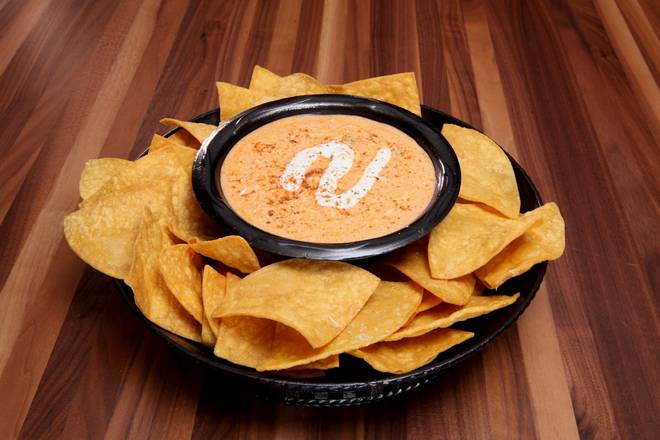 Queso and Chips