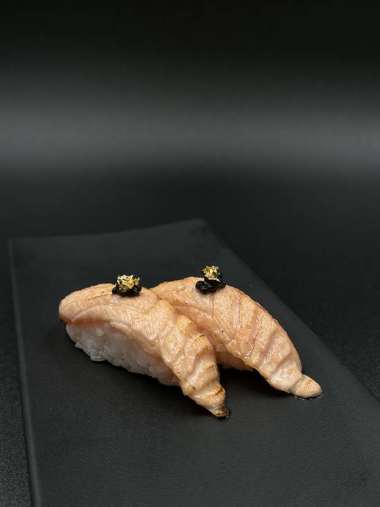 2pcs Seared Salmon