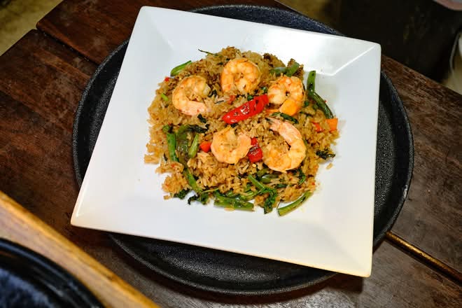 R005. Basil Fried Rice