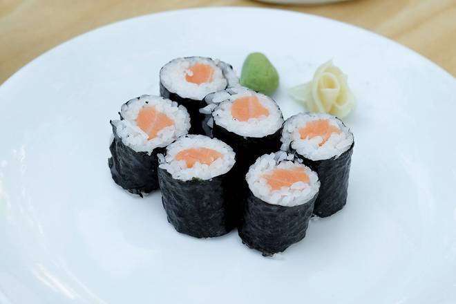 SALMON ROLL