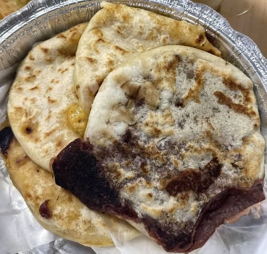 Pupusas Revueltas