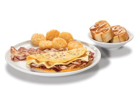 Mega Desayuno (Omelet con Tocineta)