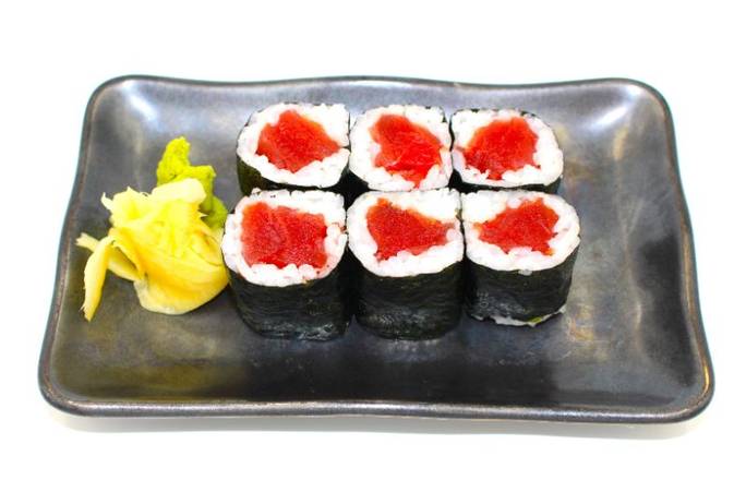 Tuna Roll*